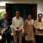 From Left To Right:
Adri Batubara, Mulia Tambunan (Former CEO Telkom), Siswono Yudo Husodo (Senior Businessman), Prof.DR.Sri Adiningsih (Senior Economics), Prof. Thomas Suyatno (Senior Economics & Banker), Guspiabri Sumowigeno
